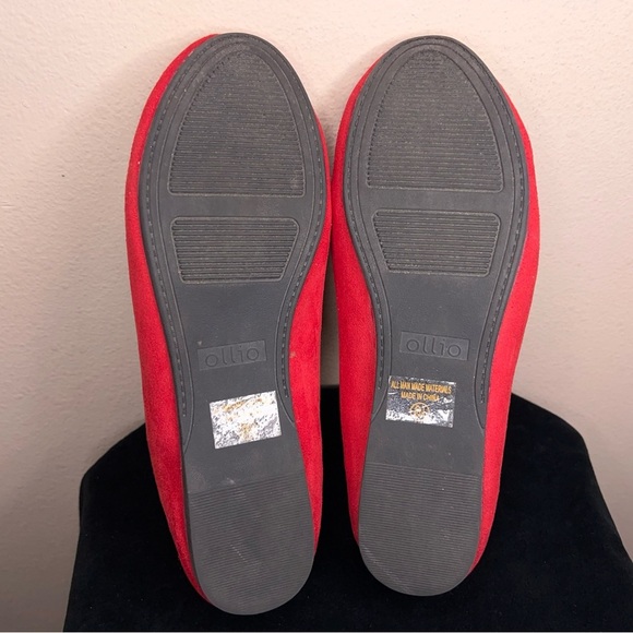 Ollio Size 8.5 Red Faux Suede Flats Classic - Picture 3 of 11